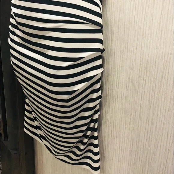 🎉HP🎉❤️🔥Vince Camuto-Midi Short Sleeve Dress Measurements in Description❤️🔥 - Picture 13 of 15